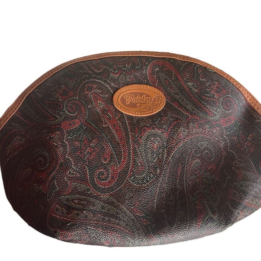 Vintage 1980’s Paisley vinyl makeup bag.